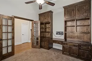 124 Carnes Ct, Springtown, TX 76082 - Photo 9