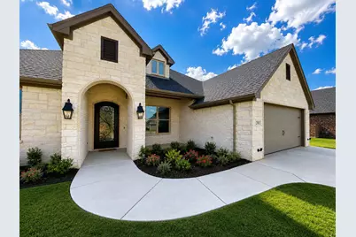2083 Spieth Street, Granbury, TX 76048 - Photo 3