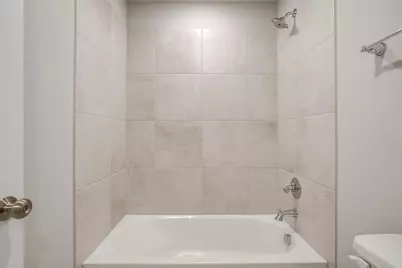 4532 Hogans Alley Drive, Arlington, TX 76001 - Photo 27