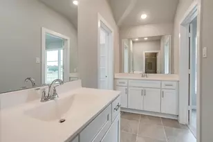 4532 Hogan's Alley Dr, Arlington, TX 76001 - Photo 21