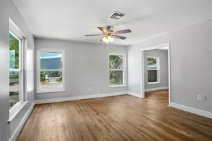 4005 Medford Rd, Fort Worth, TX 76103 - Photo 3