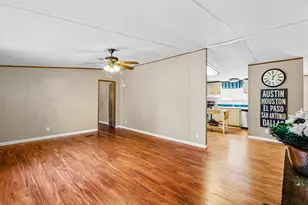 12156 Thistle Ln, Justin, TX 76247 - Photo 7