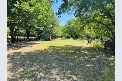 1210 S Clements Street, Gainesville, TX 76240 - Photo 33