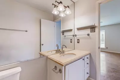 5916 Sandhurst Lane #234, Dallas, TX 75206 - Photo 11