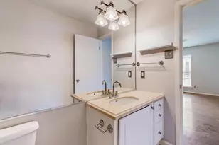 5916 Sandhurst Ln, Dallas, TX 75206 - Photo 11