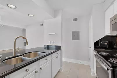 5916 Sandhurst Lane #234, Dallas, TX 75206 - Photo 15