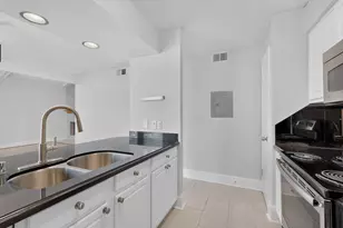 5916 Sandhurst Ln, Dallas, TX 75206 - Photo 15