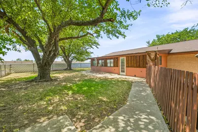 409 N Charlotte, Stephenville, TX 76401 - Photo 31