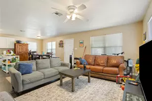 1929 S 14th St, Waco, TX 76706 - Photo 7