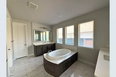 501 Upper Falls Lane, Mansfield, TX 76063 - Photo 11