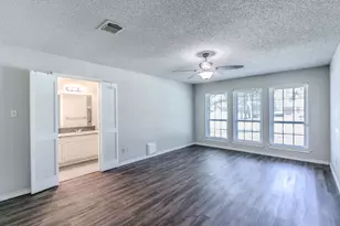 2759 Wentworth Dr, Grand Prairie, TX 75052 - Photo 7