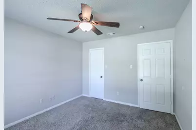 2759 Wentworth Drive, Grand Prairie, TX 75052 - Photo 15
