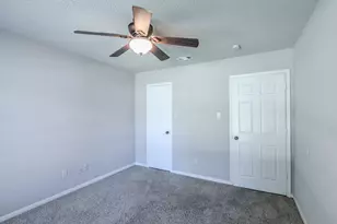 2759 Wentworth Dr, Grand Prairie, TX 75052 - Photo 15