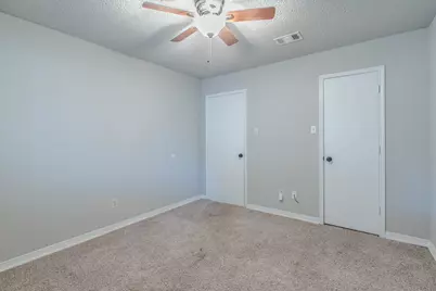 2759 Wentworth Drive, Grand Prairie, TX 75052 - Photo 19