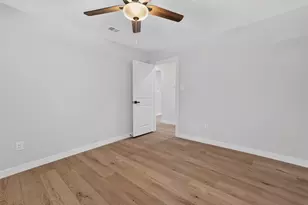 2607 W Lovers Ln, Dallas, TX 75235 - Photo 23