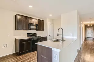 317 Blue Crow Ln, Fort Worth, TX 76052 - Photo 5