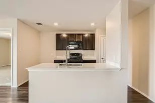 317 Blue Crow Ln, Fort Worth, TX 76052 - Photo 9