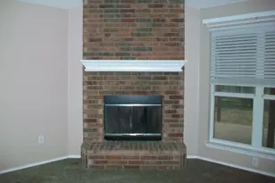 4735 Topaz Ln, Granbury, TX 76049 - Photo 5
