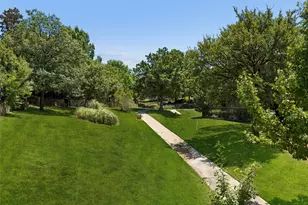 2404 Hollow Hill Ln, Lewisville, TX 75056 - Photo 37