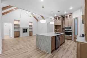 705 Cliff St, Fort Worth, TX 76164 - Photo 13