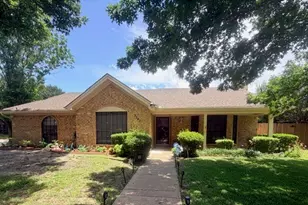 5540 Misty Meadows Dr, North Richland Hills, TX 76180 - Photo 1