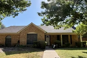 5540 Misty Meadows Dr, North Richland Hills, TX 76180 - Photo 3