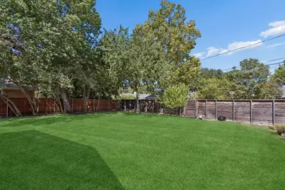 8618 Lockhaven Drive, Dallas, TX 75238 - Photo 25