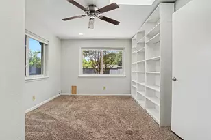 4915 Hovenkamp Dr, Dallas, TX 75227 - Photo 17