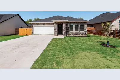 2512 Sheraton Drive, Fort Worth, TX 76105 - Photo 1