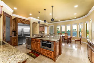 223 E Bay Dr, Bridgeport, TX 76426 - Photo 9
