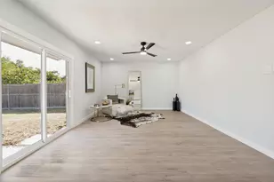 2124 Highbury Rd, Carrollton, TX 75007 - Photo 3