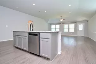 9212 Gln Mls Trl, Fort Worth, TX 76179 - Photo 11