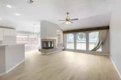 3632 Stone Creek Lane S, Fort Worth, TX 76137 - Photo 9
