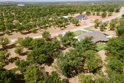 1160 E Landings N, Granbury, TX 76049 - Photo 9