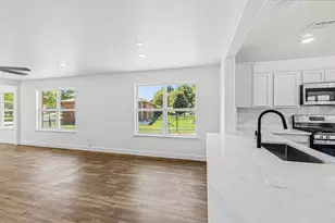 7737 Longaberger Dr, Frisco, TX 75036 - Photo 9