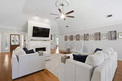3210 Wyndham Lane, Richardson, TX 75082 - Photo 9