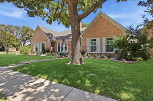 3210 Wyndham Ln, Richardson, TX 75082 - Photo 3