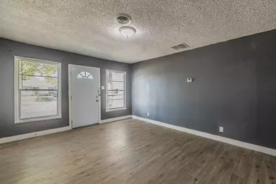 1106 Oak Street, Grand Prairie, TX 75050 - Photo 11