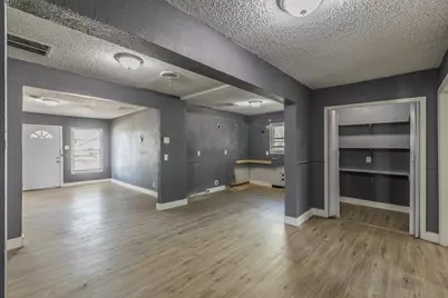 1106 Oak Street, Grand Prairie, TX 75050 - Photo 21