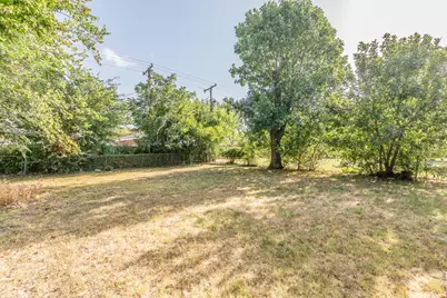 1106 Oak Street, Grand Prairie, TX 75050 - Photo 31