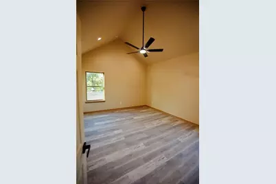 320 Summit Drive, Mineral Wells, TX 76067 - Photo 13