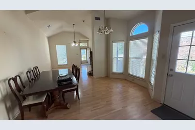 1429 Beckwith Drive, Arlington, TX 76018 - Photo 5