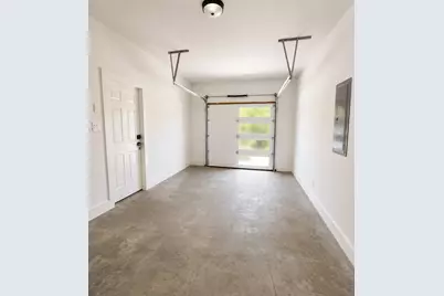 2542 Hooper Street, Dallas, TX 75215 - Photo 17