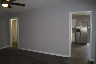 407 N Jefferson Street, Kaufman, TX 75142 - Photo 9