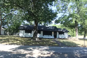 407 N Jefferson St, Kaufman, TX 75142 - Photo 1