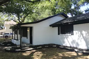 407 N Jefferson St, Kaufman, TX 75142 - Photo 3