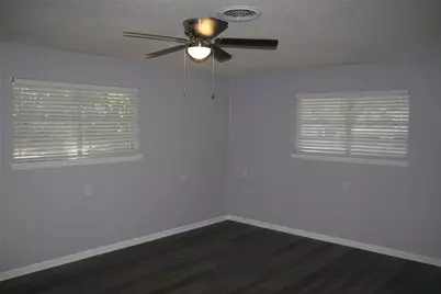 407 N Jefferson Street, Kaufman, TX 75142 - Photo 11