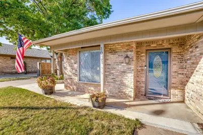1021 Auburn Drive, Arlington, TX 76012 - Photo 3