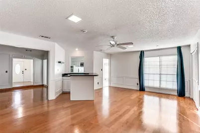 1021 Auburn Drive, Arlington, TX 76012 - Photo 11