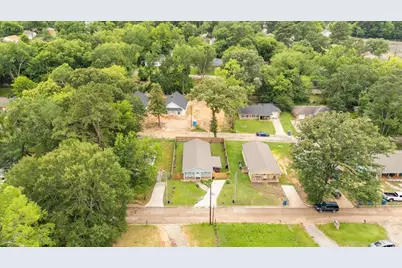 215 Hull Street, Gladewater, TX 75647 - Photo 31